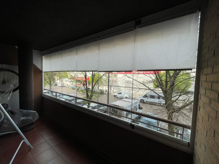 Estores para cortinas de cristal
